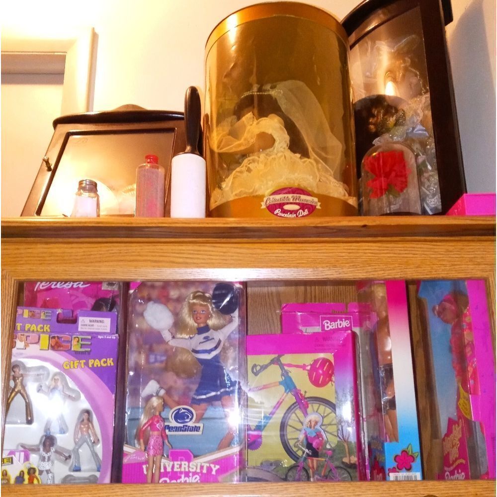 Collectors Barbies / Antique porcelain doll (1990-2005)
